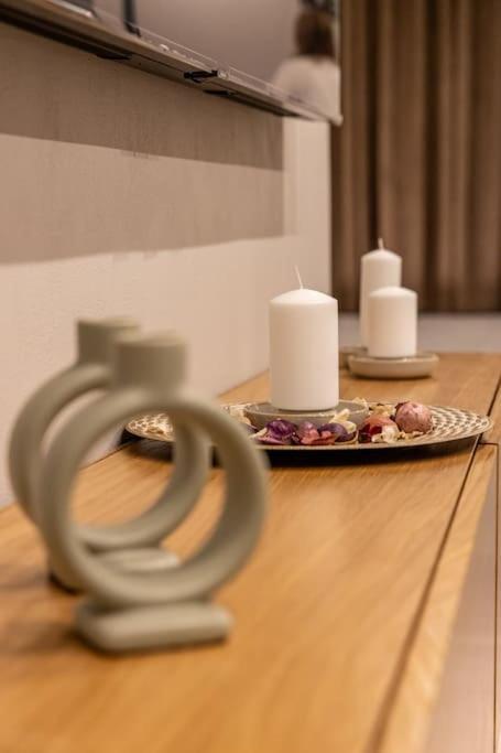 Smaragdi Luxury Jacuzzi Apartment Noho Premium Living Atenas Exterior foto