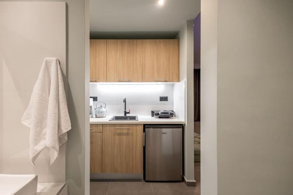 Smaragdi Luxury Jacuzzi Apartment Noho Premium Living Atenas Exterior foto